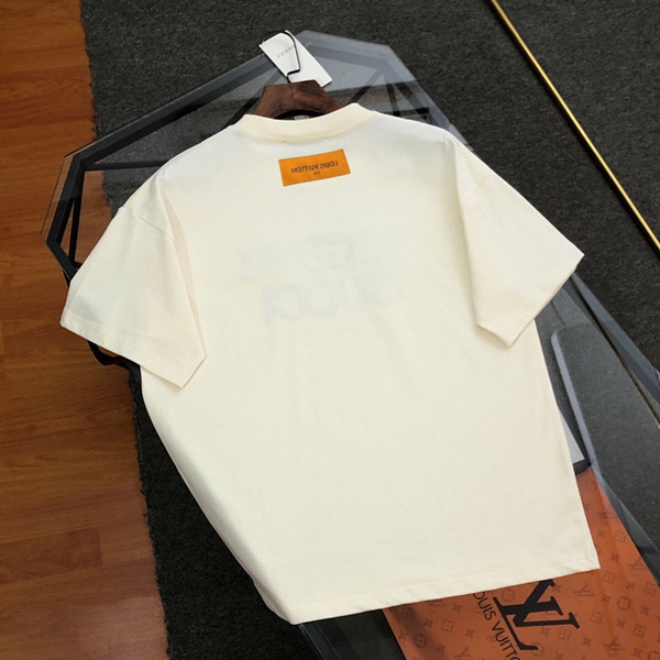 ブランドTシャツ背面デザイン